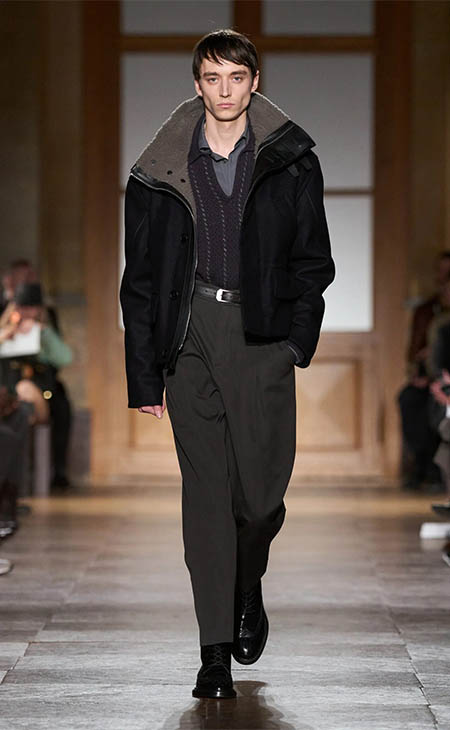 أسبوع باريس للموضة: تصاميم تتخطى حاجز الزمان من هيرميس